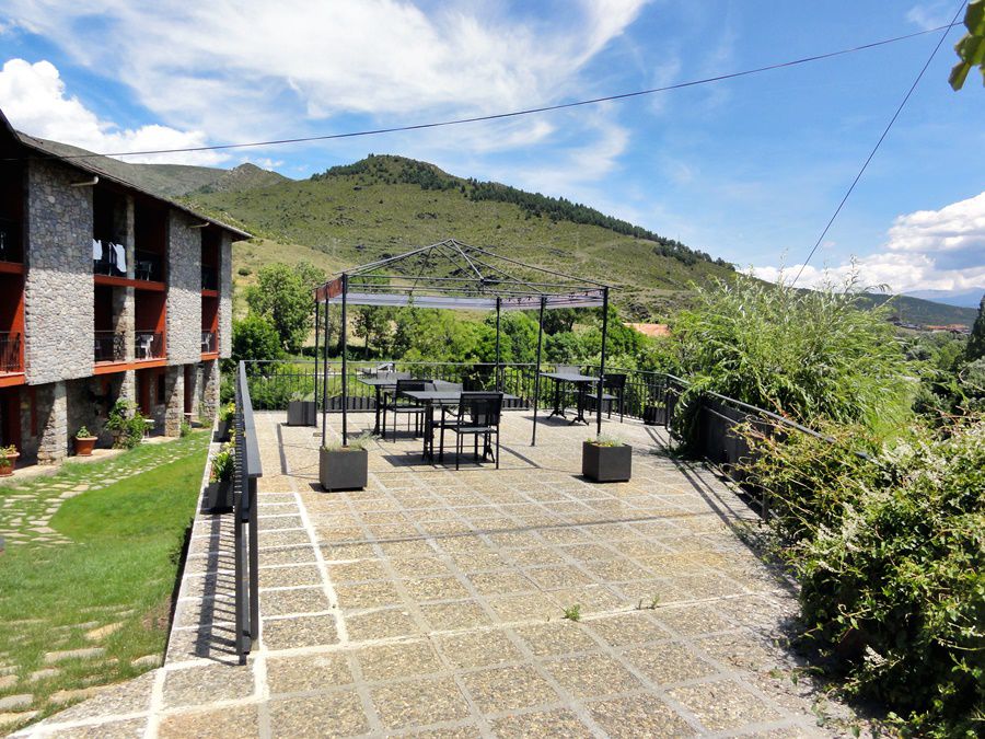 Hotel Fonda Matia Bellver De Cerdanya Exteriér fotografie