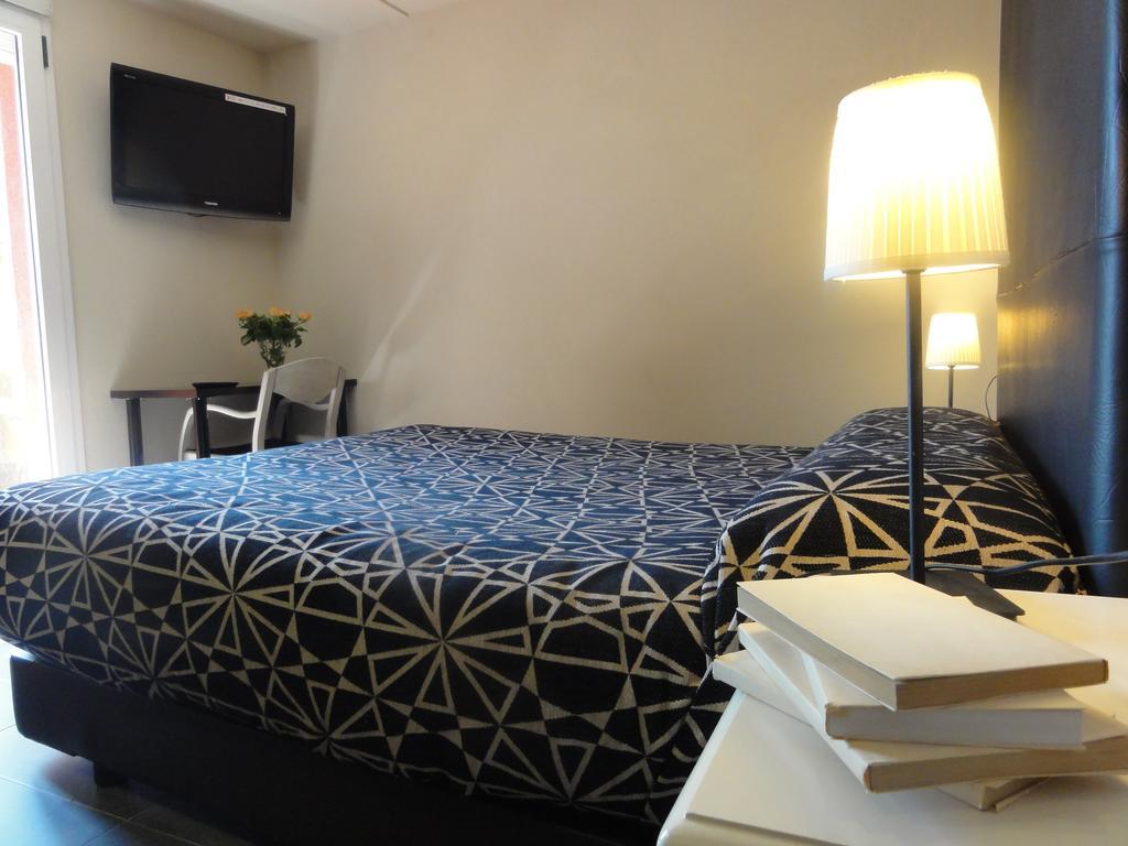 Hotel Fonda Matia Bellver De Cerdanya Pokoj fotografie