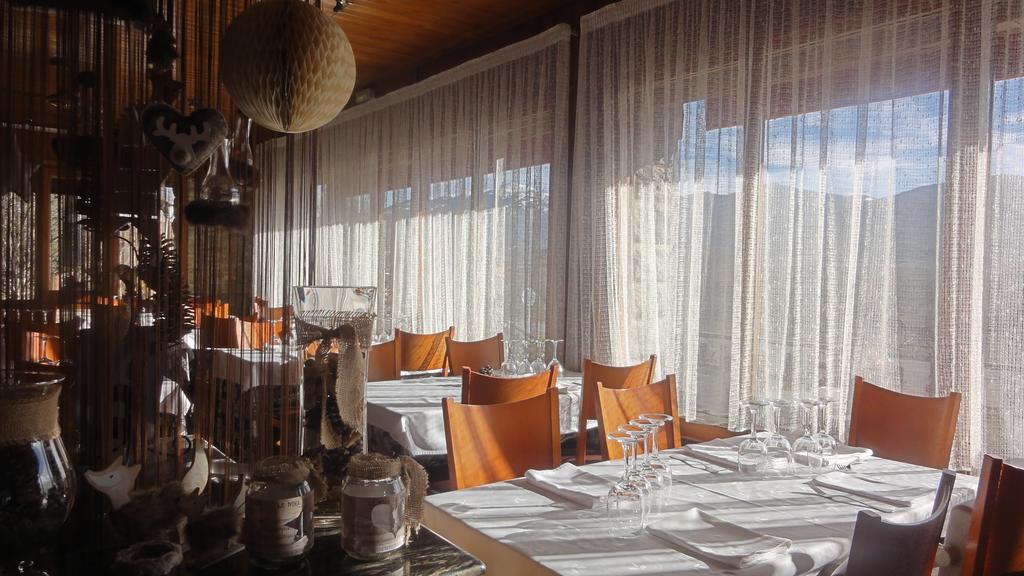 Hotel Fonda Matia Bellver De Cerdanya Exteriér fotografie