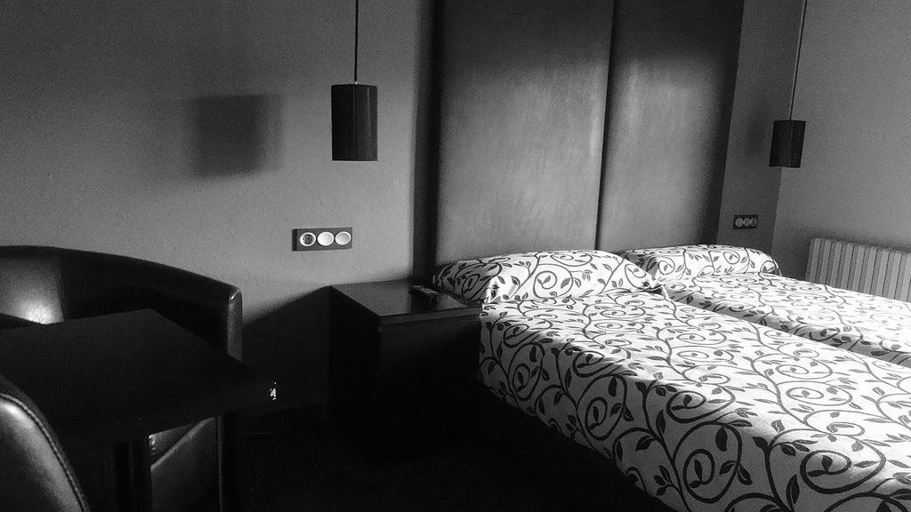 Hotel Fonda Matia Bellver De Cerdanya Exteriér fotografie