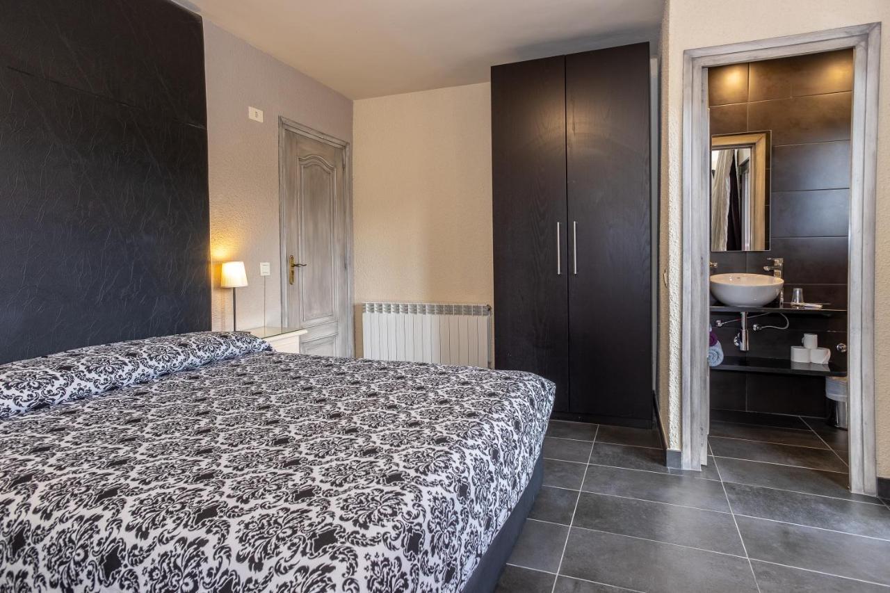 Hotel Fonda Matia Bellver De Cerdanya Exteriér fotografie