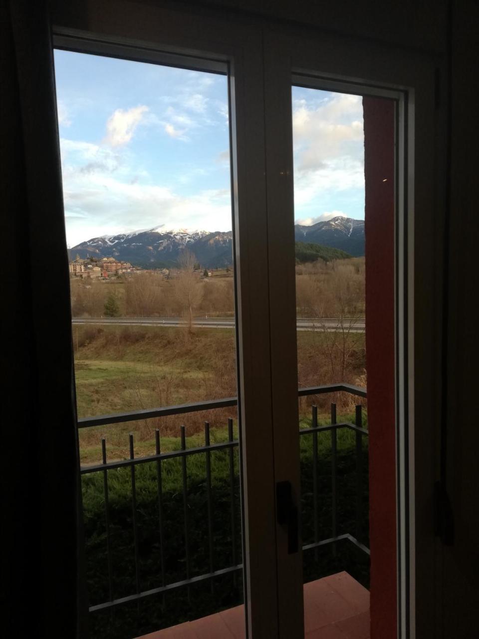 Hotel Fonda Matia Bellver De Cerdanya Exteriér fotografie