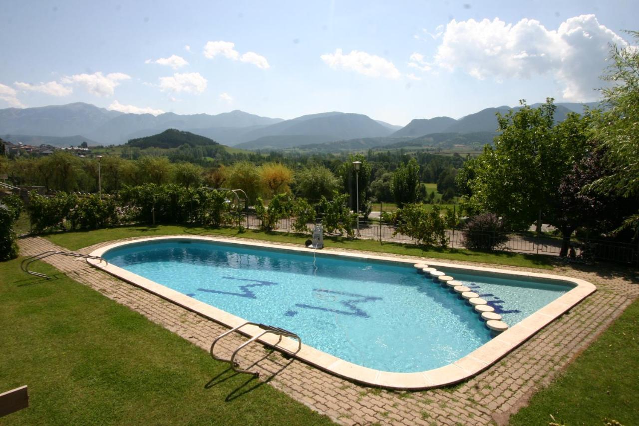 Hotel Fonda Matia Bellver De Cerdanya Exteriér fotografie